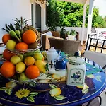 Alojamento de Acomodação e Pequeno-almoço L'orizzonte 4*