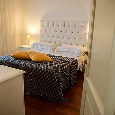 L'orizzonte Frühstückspension 4*